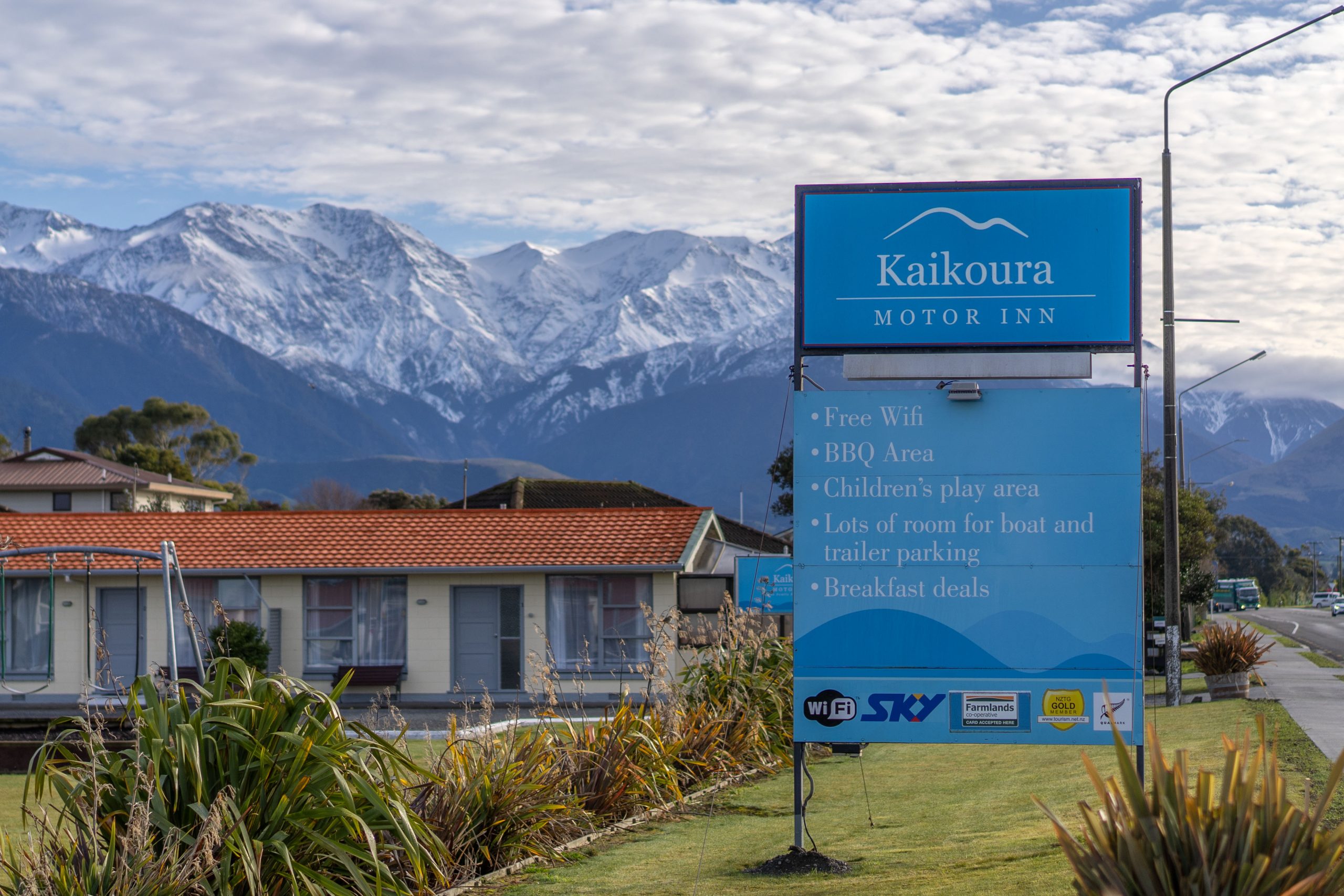 Kaikoura Motor Inn entrance sign